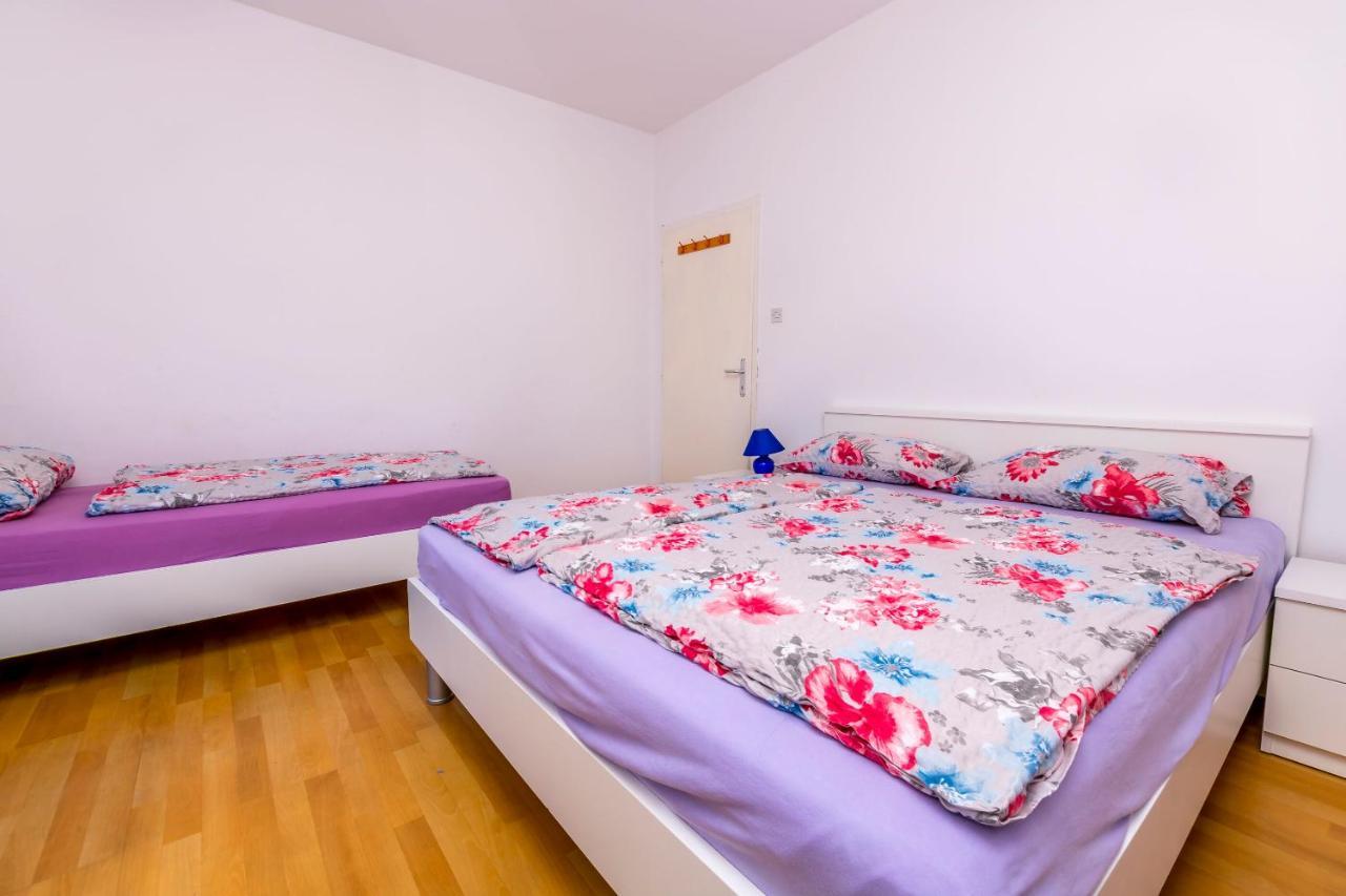 Apartments Olivera Rogoznica  Eksteriør bilde