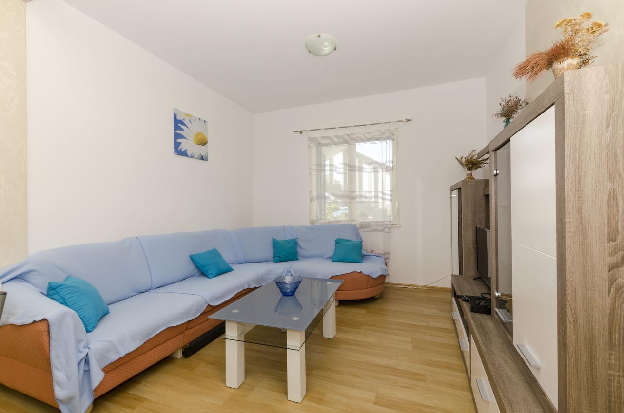 Apartments Olivera Rogoznica  Eksteriør bilde
